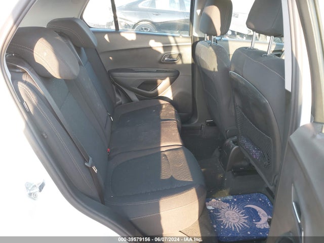 Chevrolet TRAX LS 2018 3GNCJKSB1JL185319 Image 8