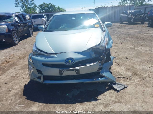 JTDKARFU4J3546109 Toyota Prius Four Touring