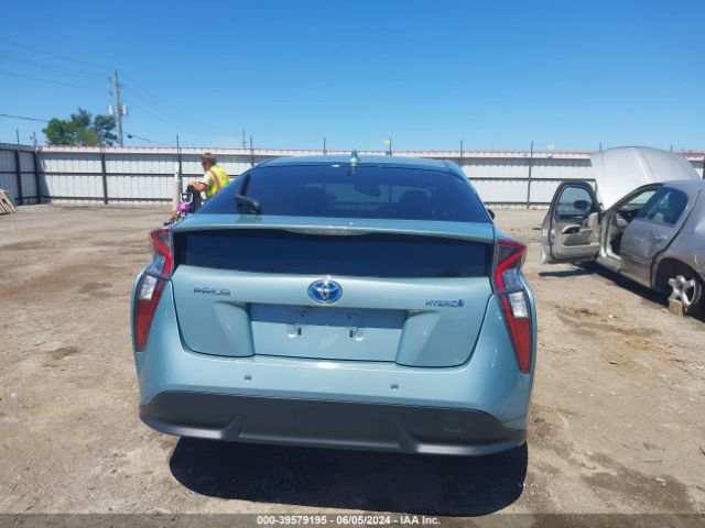 JTDKARFU4J3546109 Toyota Prius Four Touring