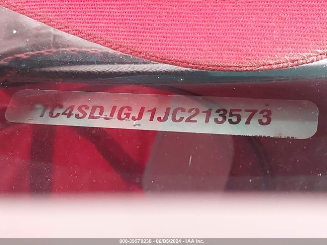 1C4SDJGJ1JC213573 Dodge Durango Srt Awd