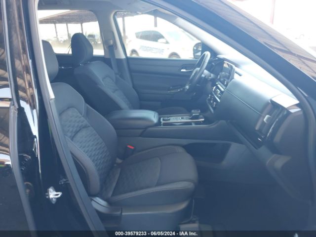 5N1DR3BD7NC238812 Nissan Pathfinder Sv 4wd