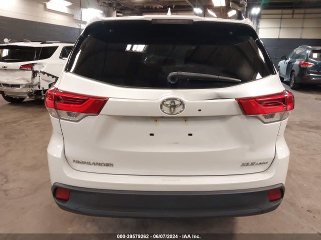 Toyota Highlander Xle 2019 5TDJZRFH3KS574359 Image 17
