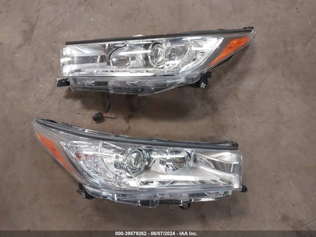 Toyota Highlander Xle 2019 5TDJZRFH3KS574359 Image 12