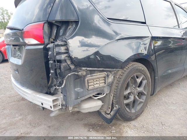 2C4RC1BG8LR123053 Chrysler Pacifica Touring L