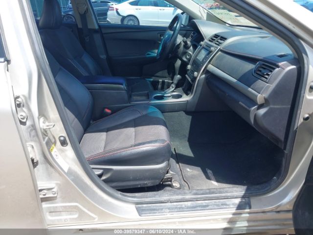 4T1BF1FK9HU385015 Toyota CAMRY SE