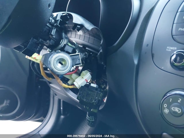 KIA SOUL + 2016 KNDJP3A5XG7325350 Image 12