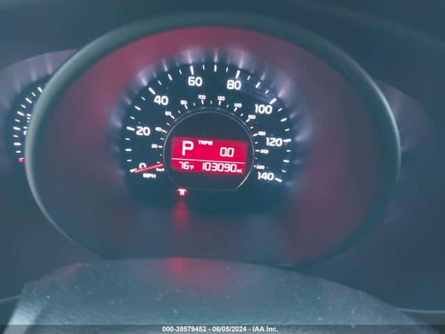 KIA SOUL + 2016 KNDJP3A5XG7325350 Image 7