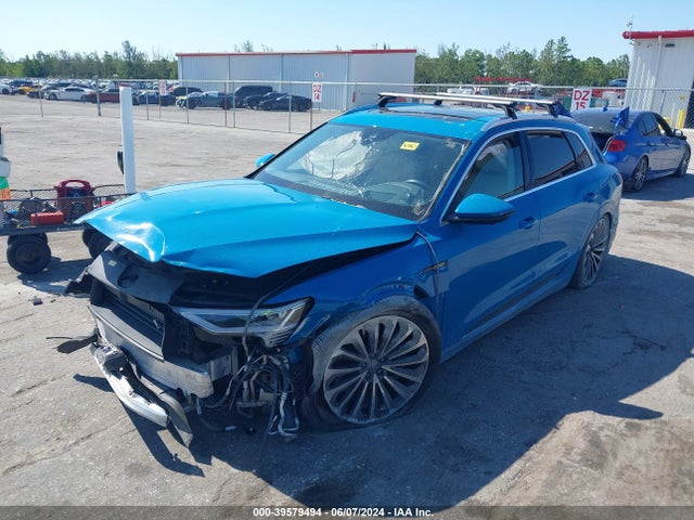 WA1VABGE1KB008688 Audi E-tron Premium Plus