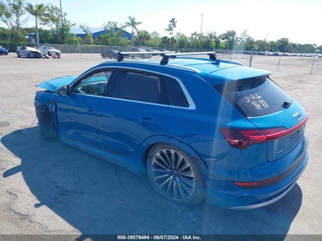 WA1VABGE1KB008688 Audi E-tron Premium Plus