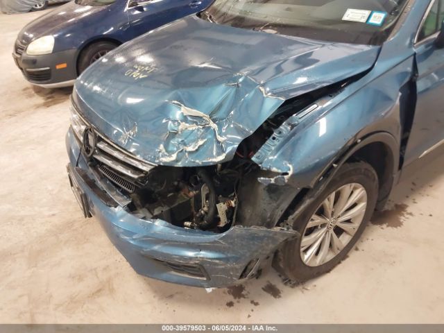 3VV2B7AX0JM013337 Volkswagen Tiguan 2.0t Se/2.0t Sel