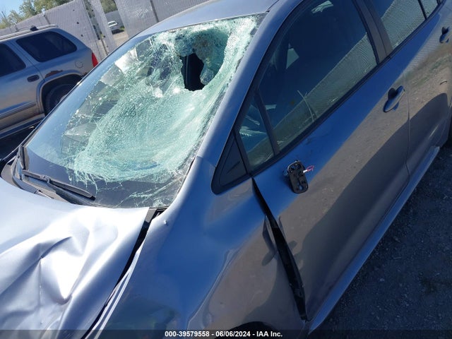 Toyota COROLLA LE 2022 5YFEPMAE7NP375285 Image 17