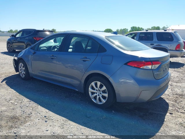 Toyota COROLLA LE 2022 5YFEPMAE7NP375285 Image 3