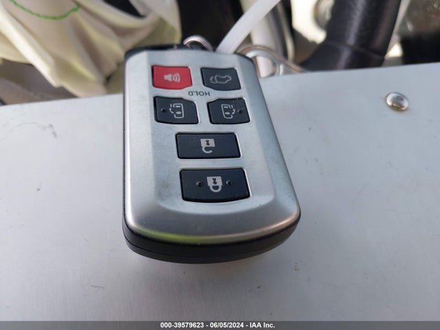 Toyota Sienna Xle 8 Passenger 2018 5TDYZ3DC1JS914982 Image 11