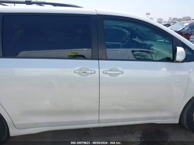 Toyota Sienna Xle 8 Passenger 2018 5TDYZ3DC1JS914982 Image 13