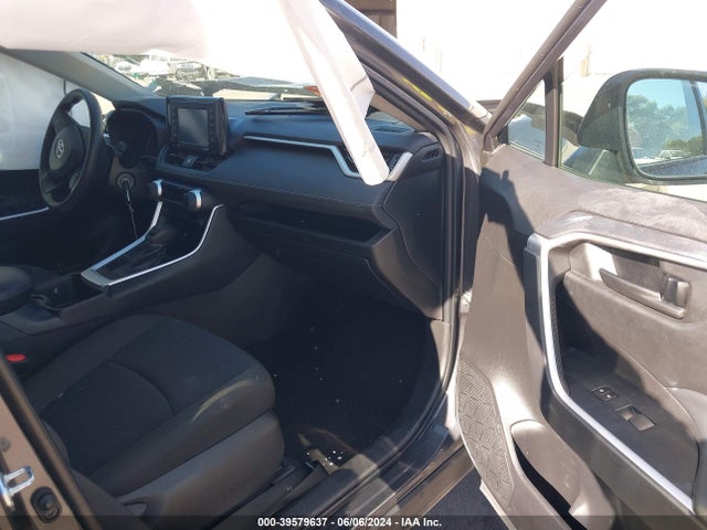 Toyota RAV4 LE 2022 2T3F1RFV2NW281302 Image 5