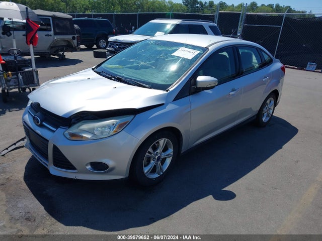 Ford FOCUS SE 2014 1FADP3F23EL386898 Image 2