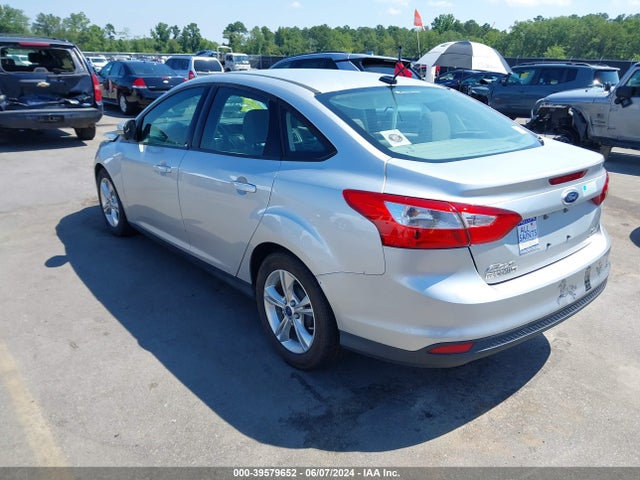 Ford FOCUS SE 2014 1FADP3F23EL386898 Image 3