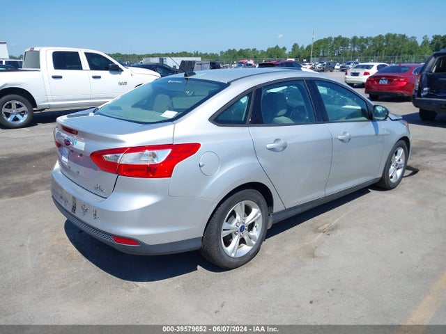 Ford FOCUS SE 2014 1FADP3F23EL386898 Image 4