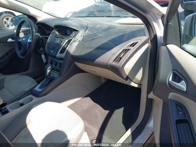 Ford FOCUS SE 2014 1FADP3F23EL386898 Image 5