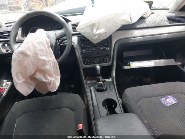 1VWAS7A31FC021010 Volkswagen Passat 1.8t S