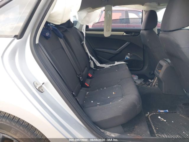 1VWAS7A31FC021010 Volkswagen Passat 1.8t S