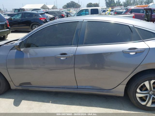 2HGFC2F51JH513532 Honda Civic Lx