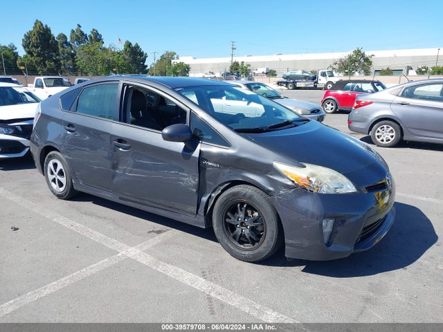 Toyota Prius Two 2014 JTDKN3DU7E0383953 главное изображение