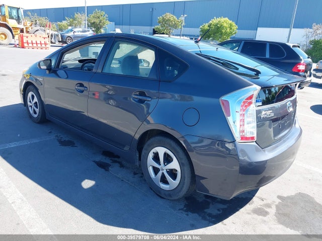 Toyota Prius Two 2014 JTDKN3DU7E0383953 Image 3