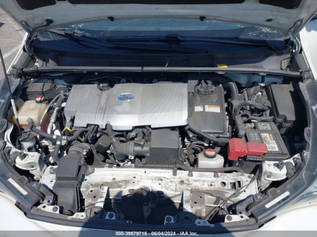 JTDKARFU8G3019165 Toyota Prius Four Touring
