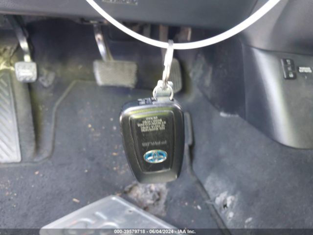 JTDKARFU8G3019165 Toyota Prius Four Touring