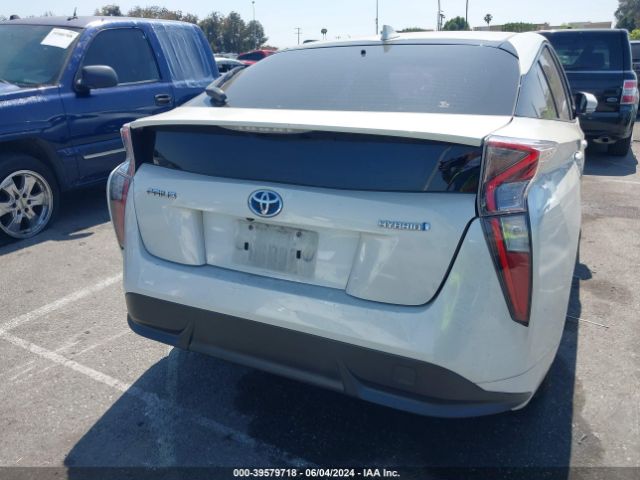 JTDKARFU8G3019165 Toyota Prius Four Touring