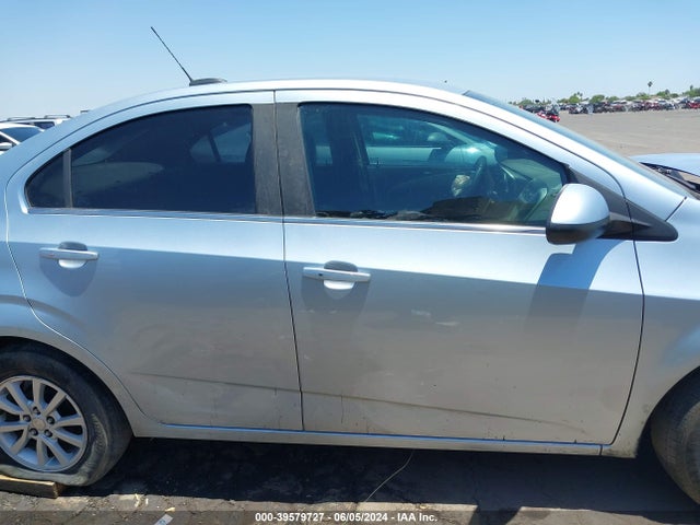 Chevrolet Sonic Lt Auto 2017 1G1JD5SH2H4148835 Image 12