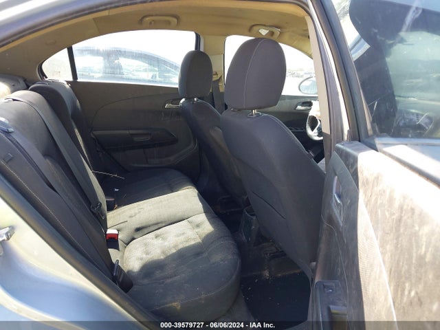 Chevrolet Sonic Lt Auto 2017 1G1JD5SH2H4148835 Image 8