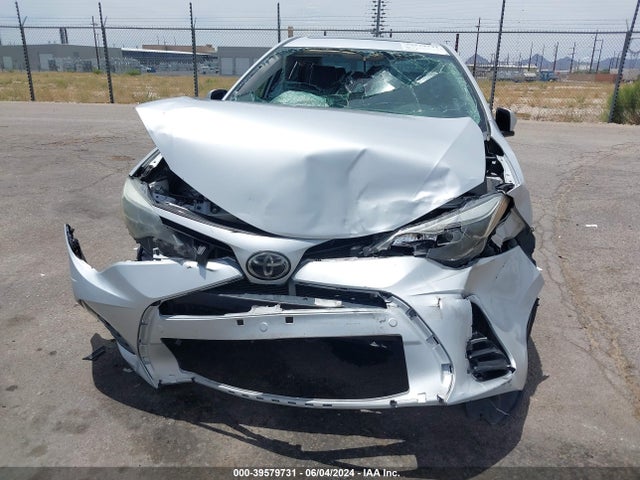 Toyota COROLLA SE 2017 5YFBURHE0HP623301 Image 12