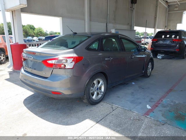 Ford FOCUS SE 2014 1FADP3F2XEL114493 Image 4