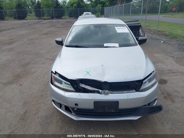 3VW1K7AJ1EM277109 Volkswagen Jetta 2.0l S