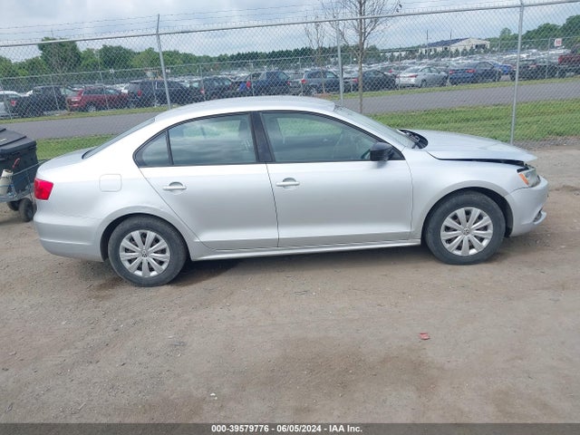3VW1K7AJ1EM277109 Volkswagen Jetta 2.0l S