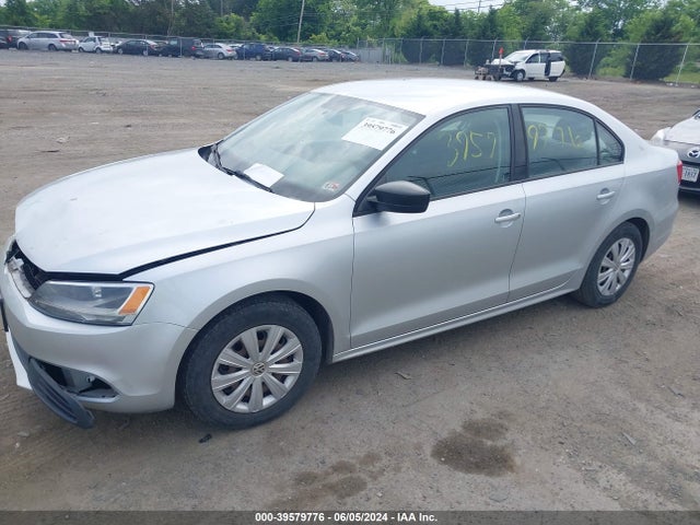 3VW1K7AJ1EM277109 Volkswagen Jetta 2.0l S