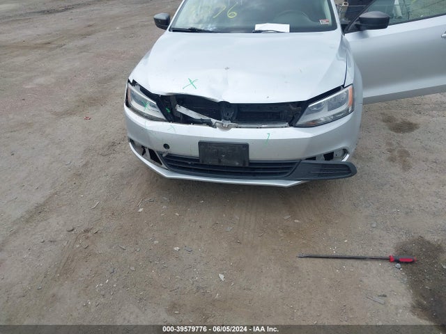 3VW1K7AJ1EM277109 Volkswagen Jetta 2.0l S