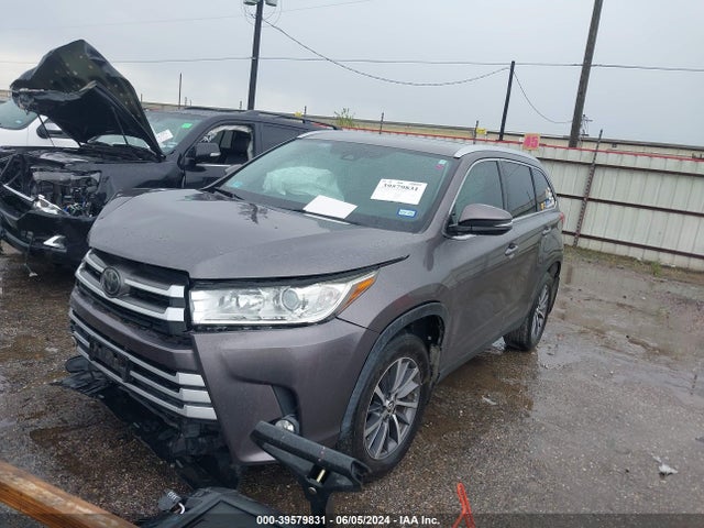 Toyota Highlander Xle 2019 5TDKZRFH0KS560262 Image 2