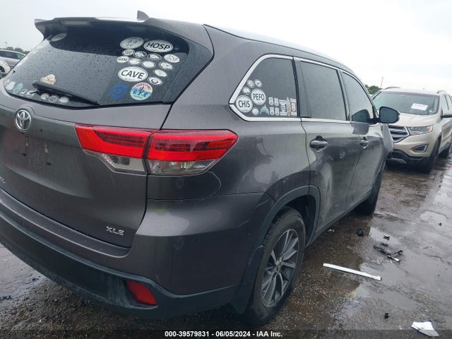Toyota Highlander Xle 2019 5TDKZRFH0KS560262 Image 4