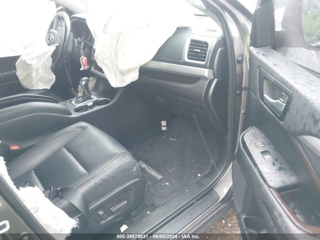 Toyota Highlander Xle 2019 5TDKZRFH0KS560262 Image 5
