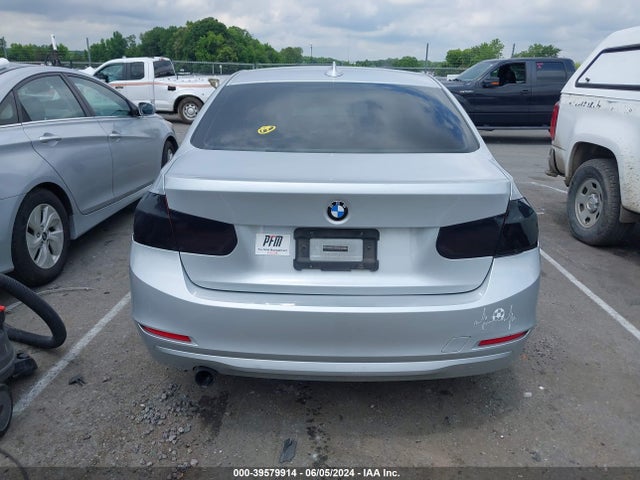 BMW 320i 2015 WBA3B1G5XFNT01852 Image 17