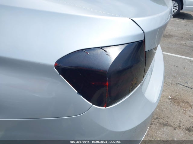 BMW 320i 2015 WBA3B1G5XFNT01852 Image 18