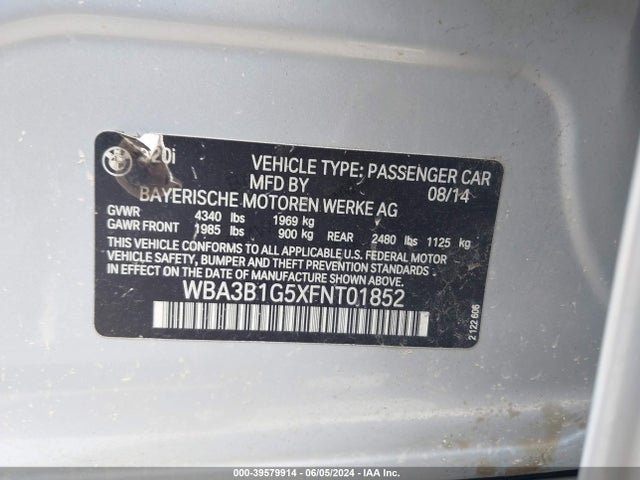 BMW 320i 2015 WBA3B1G5XFNT01852 Image 9