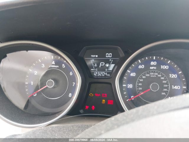 5NPDH4AEXGH743595 Hyundai ELANTRA SE