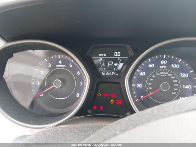5NPDH4AEXGH743595 Hyundai ELANTRA SE