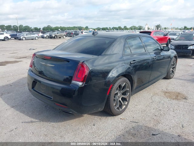2C3CCABG6JH216635 Chrysler 300
