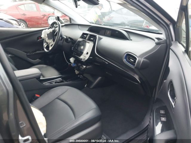 JTDKARFU7H3541867 Toyota Prius Three Touring