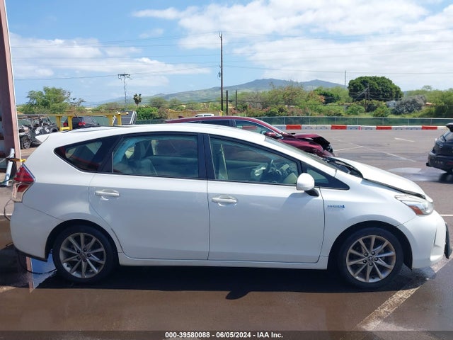Toyota Prius V Five/four/three/two 2015 JTDZN3EU5FJ030636 Image 14